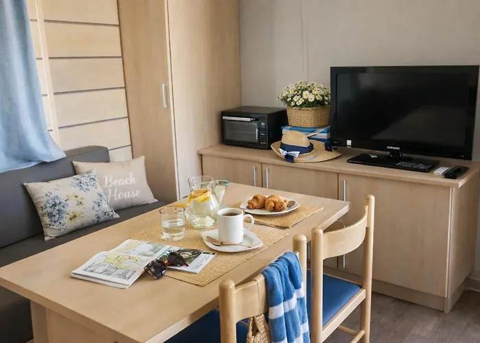Vakantiehuis Mobilhome Olivier - Avec Piscine A Port-la-Nouvelle